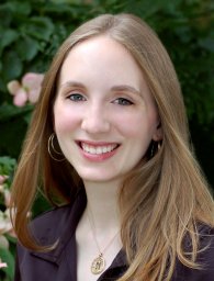 headshot of Alana